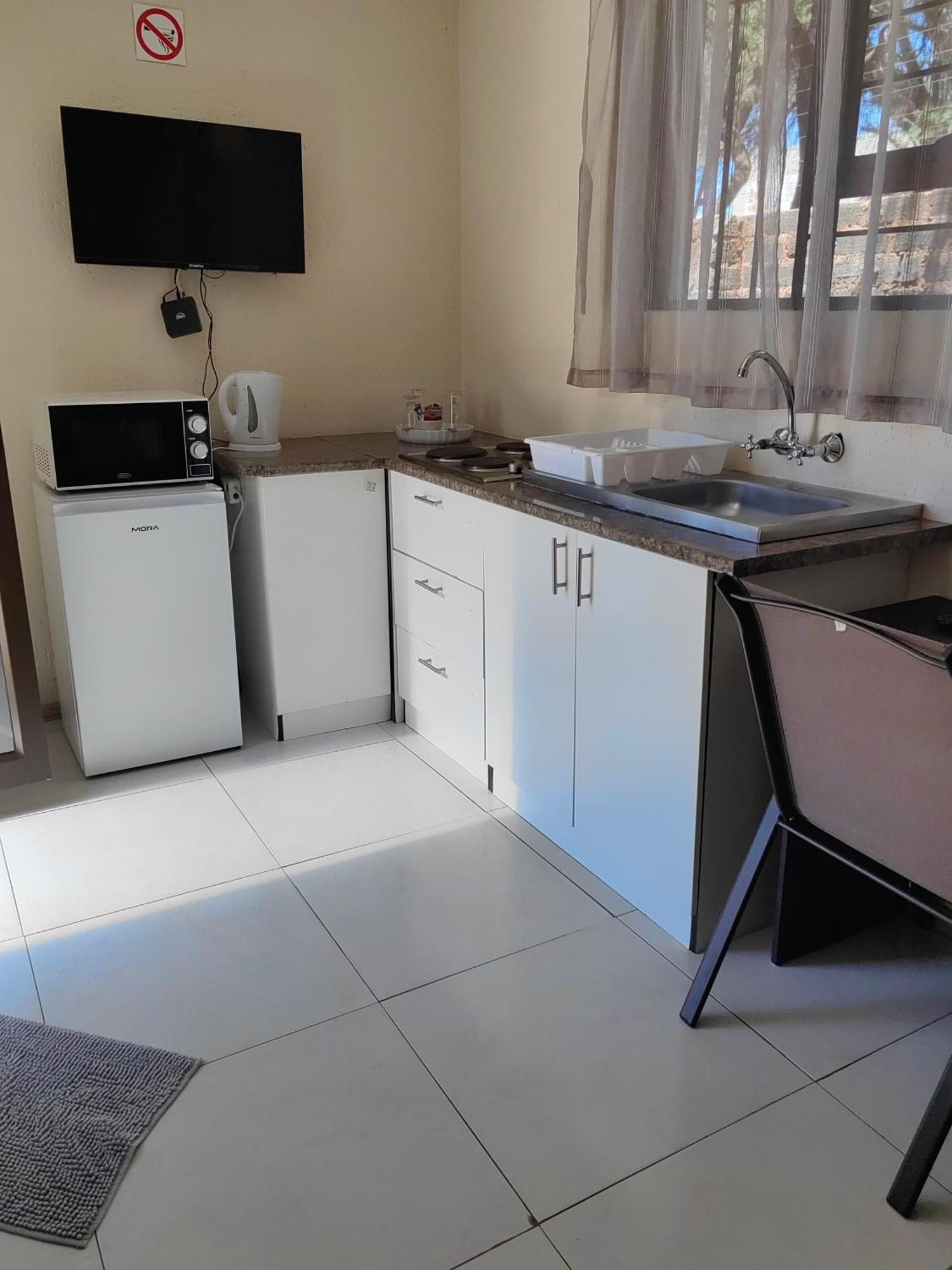 Back Of The Moon Guesthouse Kuruman Exterior foto